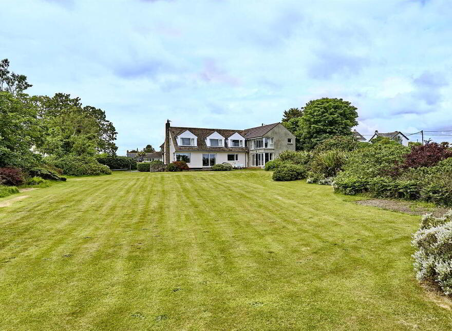 3 Warren Avenue, Warren Road, Donaghadee, BT21 0PE