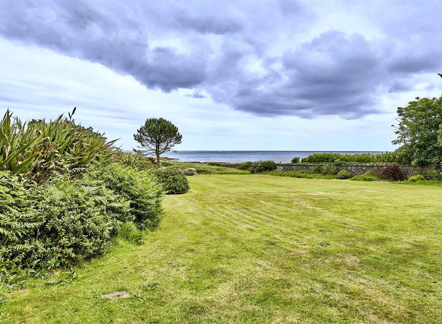 3 Warren Avenue, Warren Road, Donaghadee, BT21 0PE