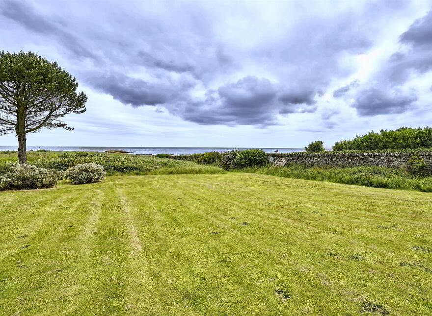 3 Warren Avenue, Warren Road, Donaghadee, BT21 0PE