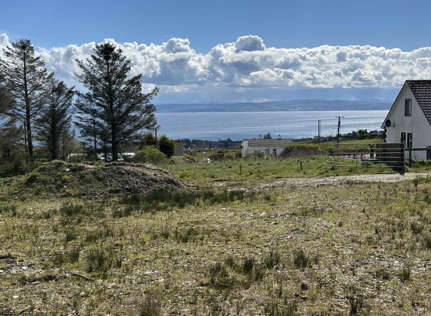 Upper Clare, Redcastle