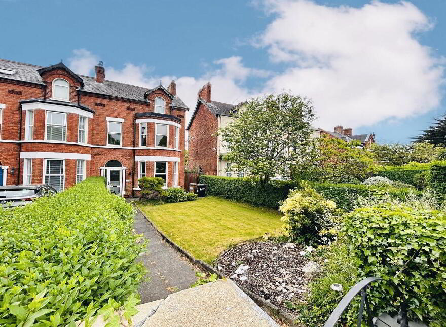 669 Antrim Road, Belfast, BT15 4EG