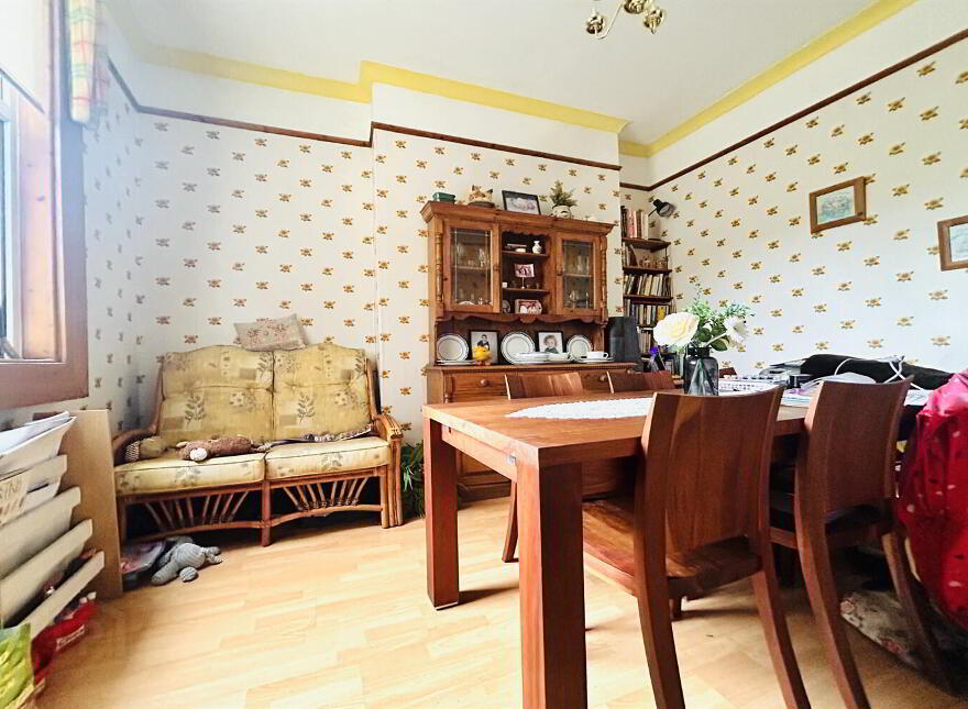 669 Antrim Road, Belfast, BT15 4EG