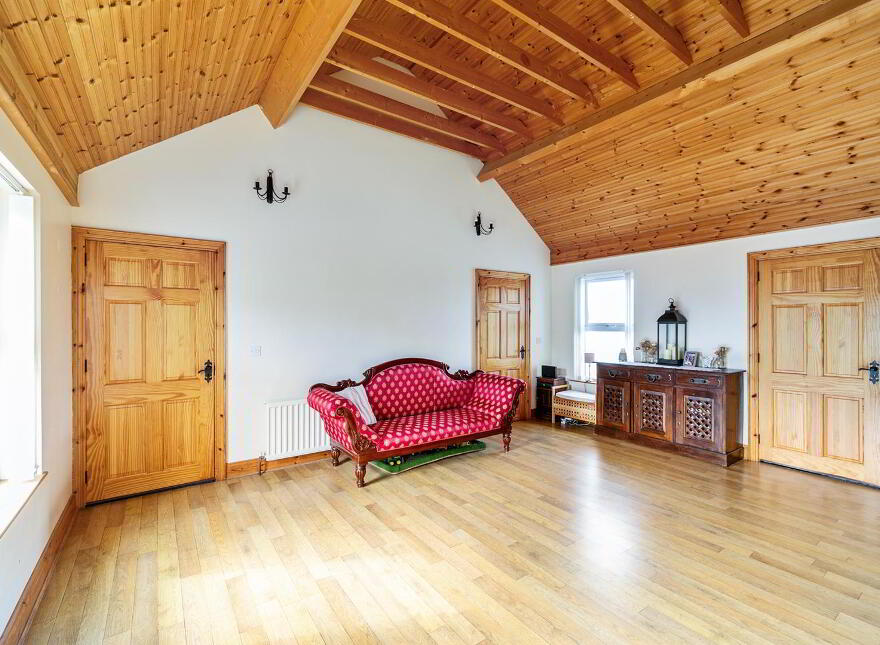 4 Mossvale Road, Ballynahinch, BT24 8SR
