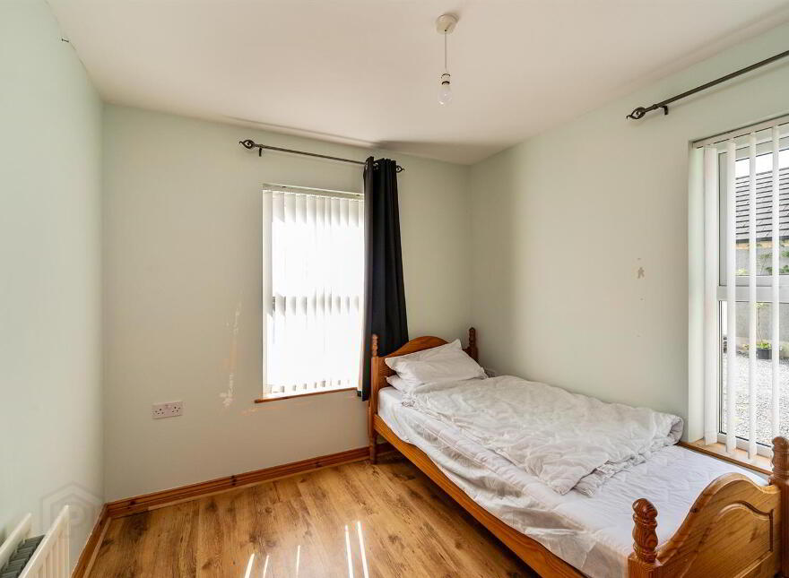 4 Mossvale Road, Ballynahinch, BT24 8SR