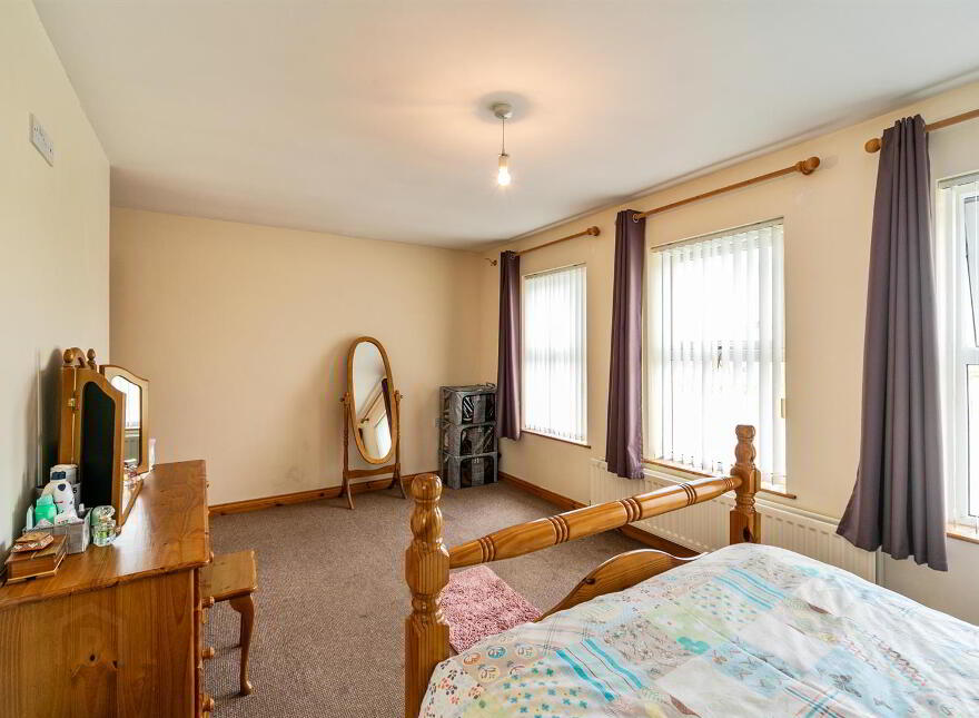 4 Mossvale Road, Ballynahinch, BT24 8SR