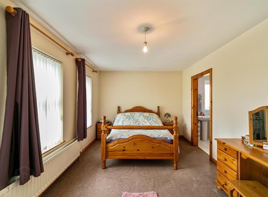 4 Mossvale Road, Ballynahinch, BT24 8SR