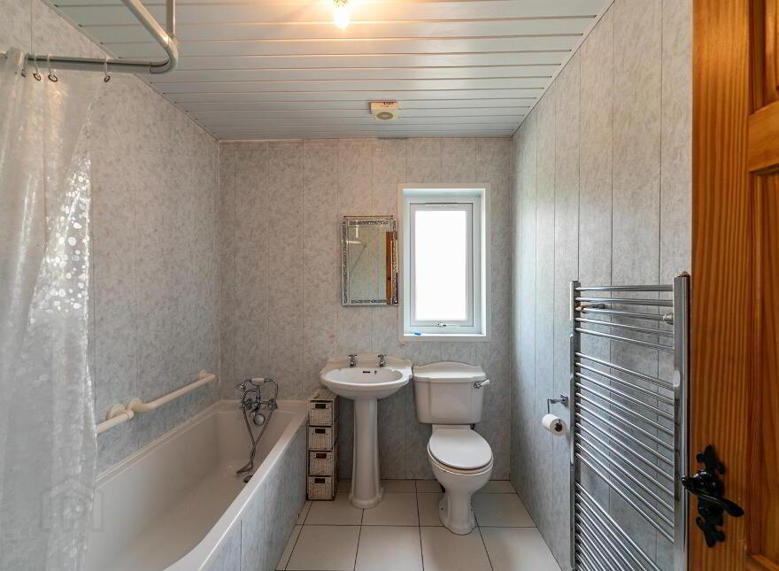4 Mossvale Road, Ballynahinch, BT24 8SR