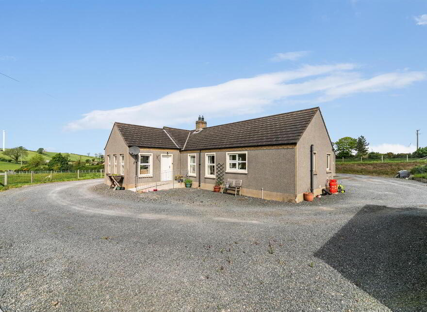 4 Mossvale Road, Ballynahinch, BT24 8SR