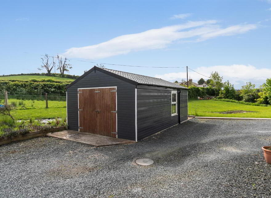 4 Mossvale Road, Ballynahinch, BT24 8SR