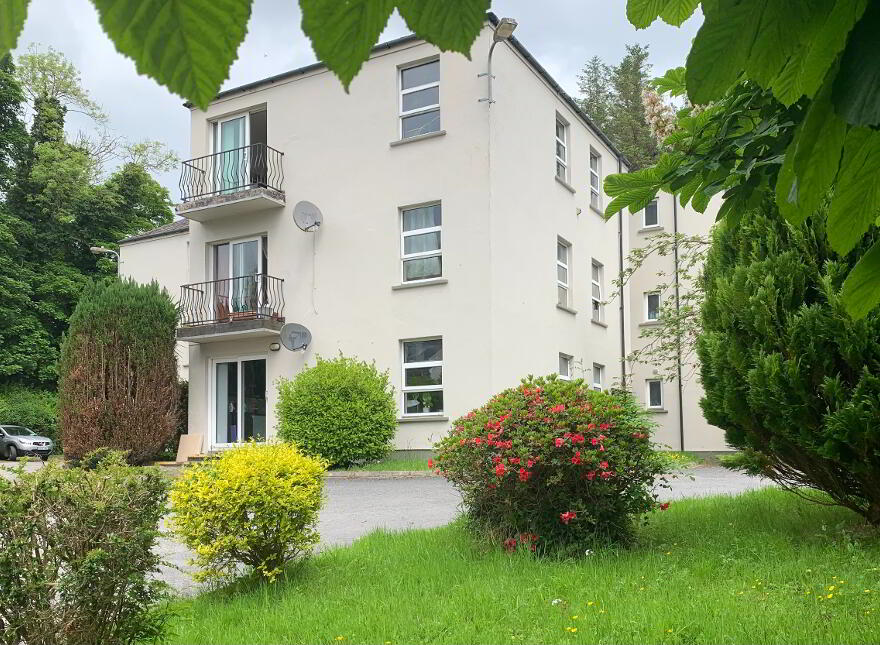 6 Highfield House, Highfield Place, Letterkenny, F92VK49 photo