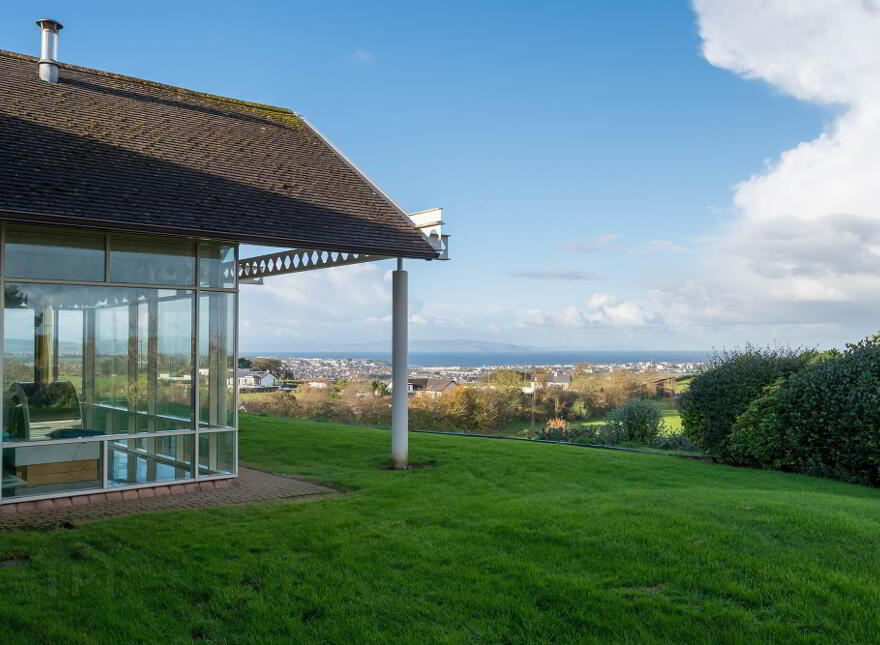 51 Ballymacrea Road, Portrush, BT56 8NS