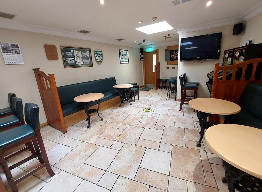 Junior's Bar, 26 Bridge Street, Strabane, BT82 9AE