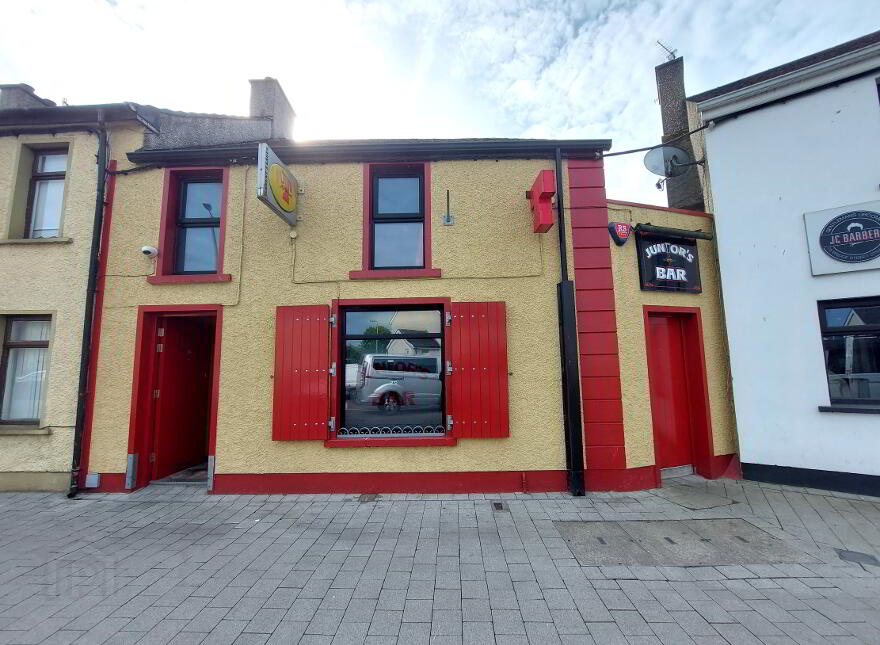 Junior's Bar, 26 Bridge Street, Strabane, BT82 9AE