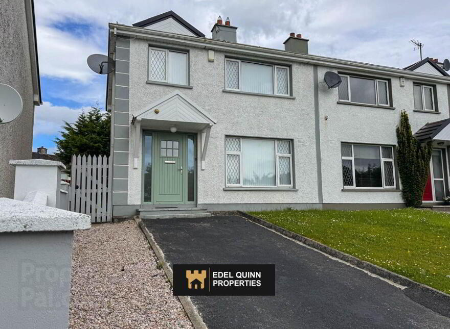 17 Orchard Park, Donegal Town, F94V6E5 photo