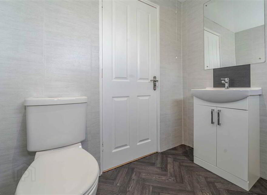 2 Dalboyne Court, Lisburn, BT27 4BQ