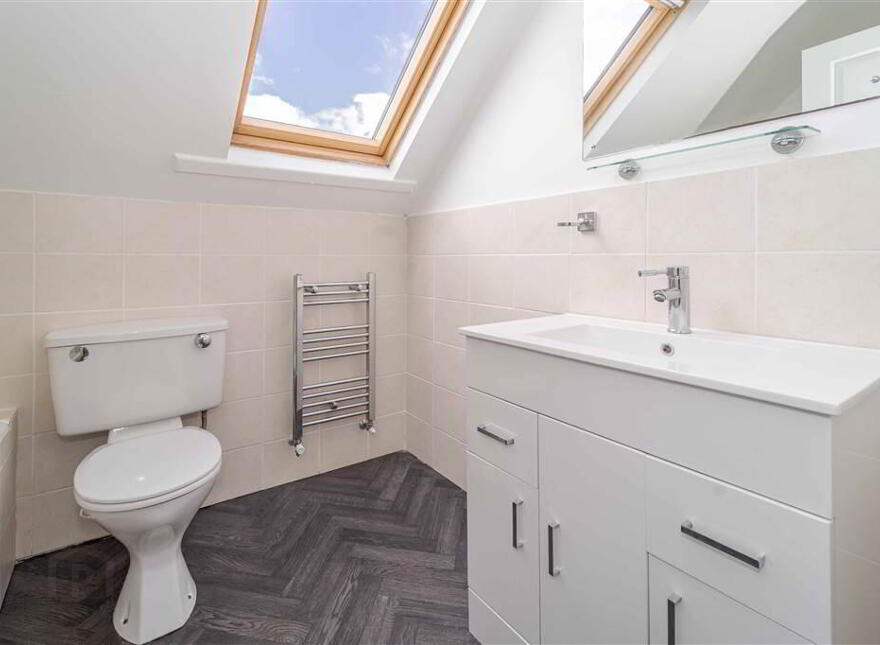 2 Dalboyne Court, Lisburn, BT27 4BQ