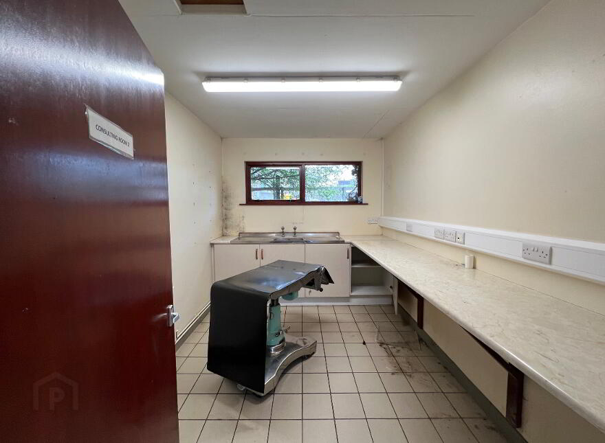 Unit, Offices & Stables, 7/9 Townhill Road, Portglenone, BT44 8AJ