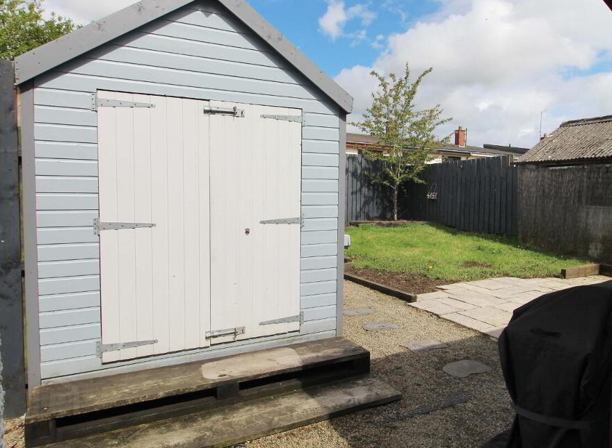 5 Tonagh Park, Lisburn, BT28 1DJ