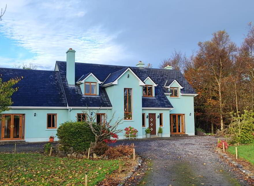 "Meadow Lodge", Knock North, Cross photo