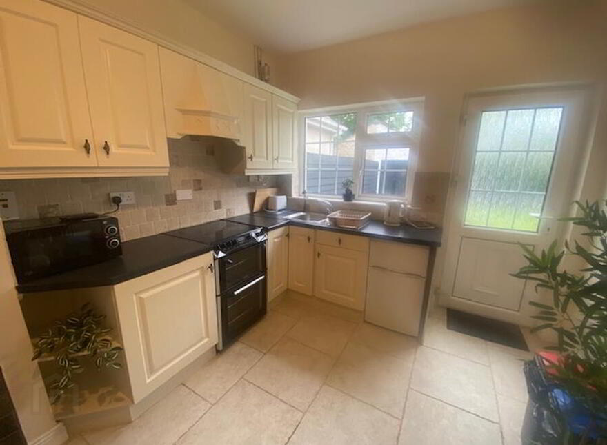 26 Saint Oliver's Park, Ratoath, A85FA47