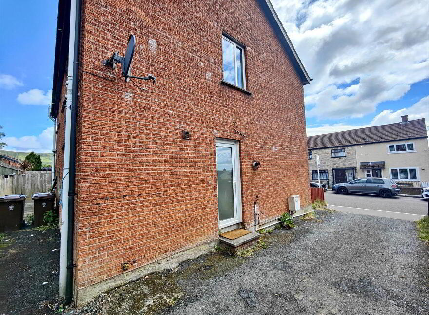 66 Silverstream Road, Belfast, BT14 8GG