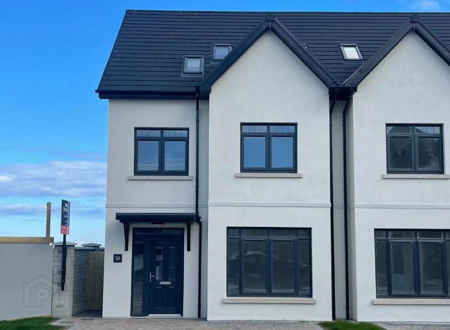 The Yew, Strand Hill, Tramore, X91CAE7
