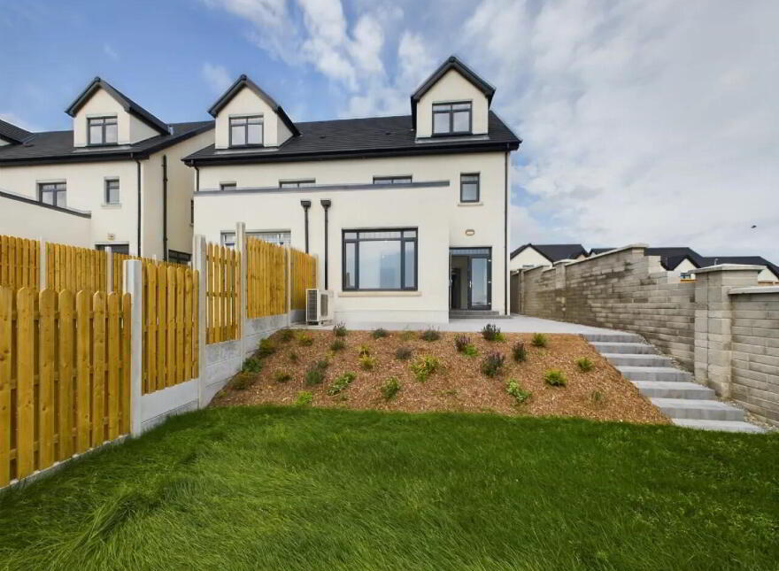 The Yew, Strand Hill, Tramore, X91CAE7