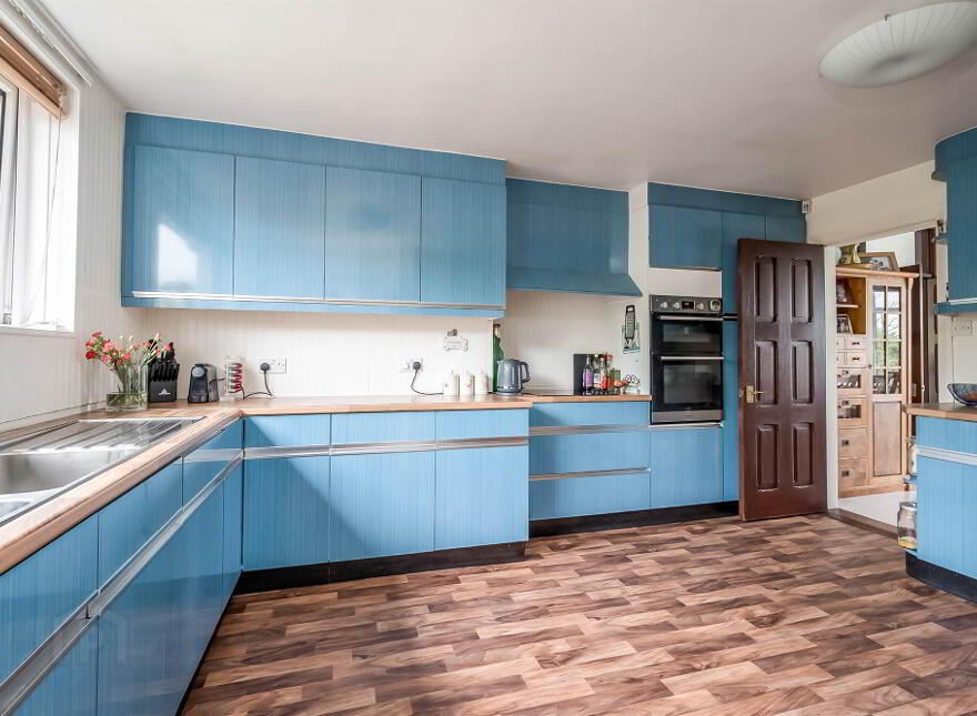 53 Drumbo Road, Lisburn, BT27 5TX