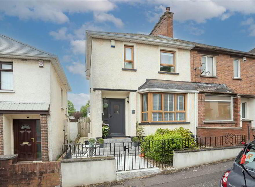 14 Mount Prospect Park, Off Lisburn Road, Belfast, BT9 7BG photo