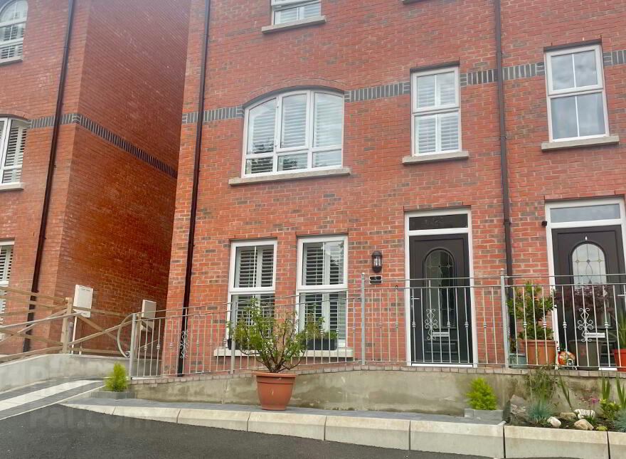 5 Brookmount, Daly's Brae, Londonderry, BT47 5AD photo