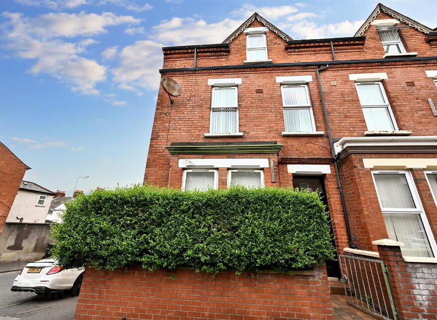 21 Chadwick Street, Belfast, BT9 7FB photo