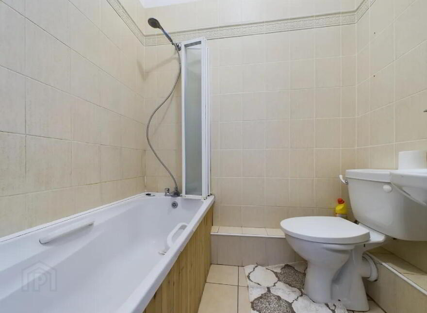 Apartment 7 Rockshire House, Ferrybank