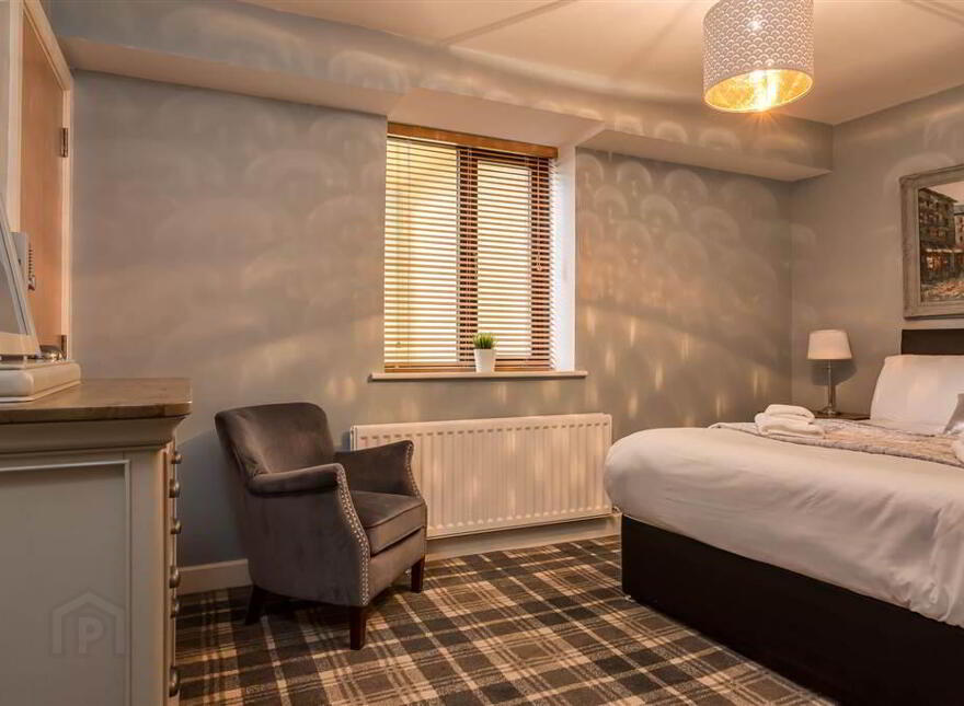 31 Winter Gardens Penthouse, Belfast, BT2 8EP