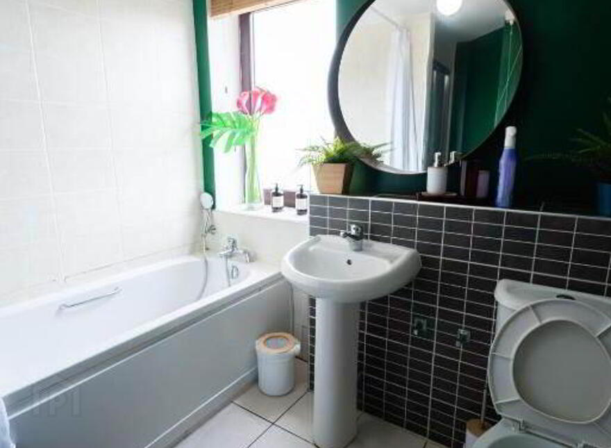 31 Winter Gardens Penthouse, Belfast, BT2 8EP