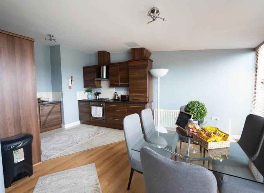 31 Winter Gardens Penthouse, Belfast, BT2 8EP