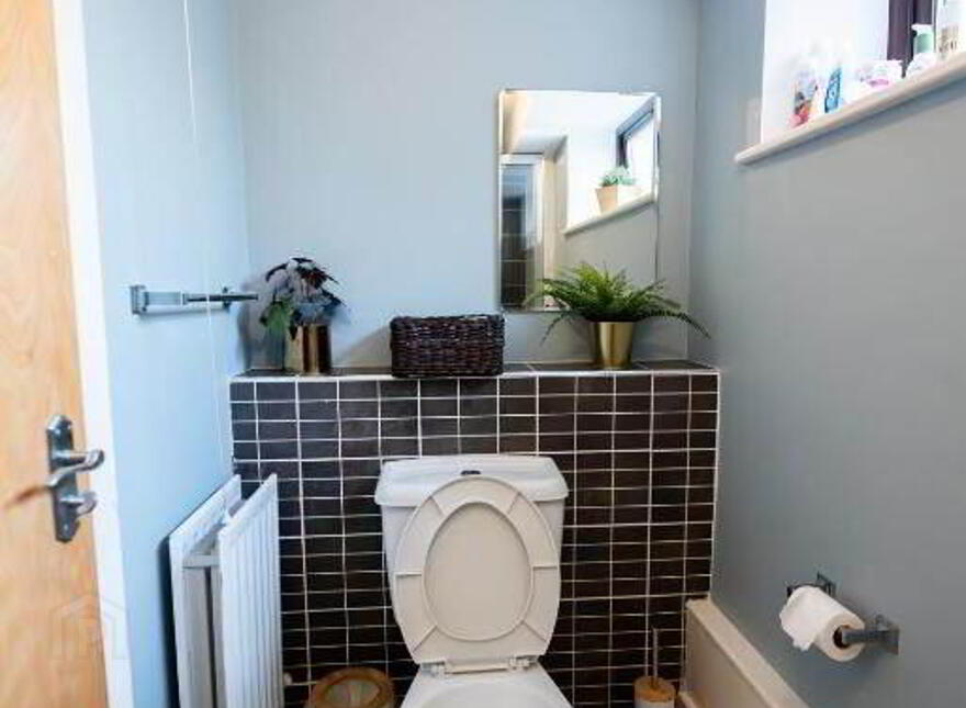 31 Winter Gardens Penthouse, Belfast, BT2 8EP