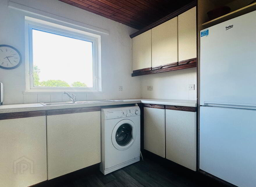 16 Windmill Avenue, Carrickfergus, BT38 8DH