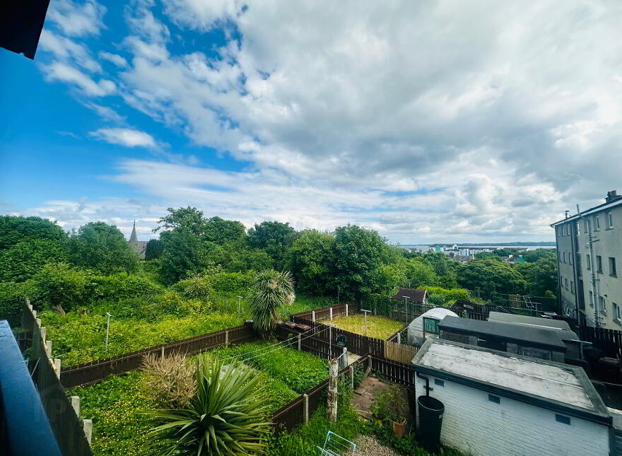 16 Windmill Avenue, Carrickfergus, BT38 8DH
