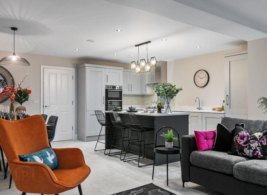 Q4s, Baronsgrange, Carryduff