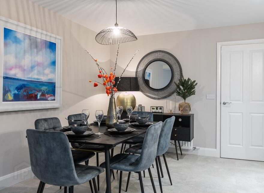 Q4s, Baronsgrange, Carryduff