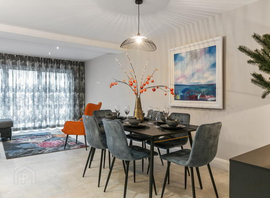 Q4s, Baronsgrange, Carryduff