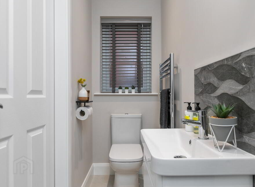 Q4s, Baronsgrange, Carryduff