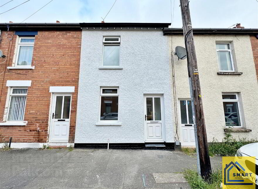 41 Castlereagh Parade, Belfast, BT5 5GT photo