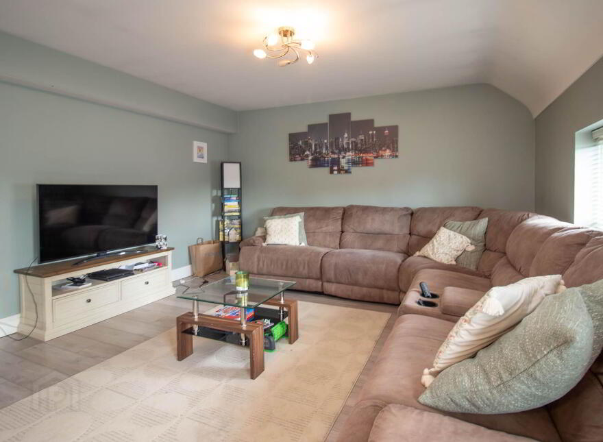 Main Street, Ballinagh, H12P3X7