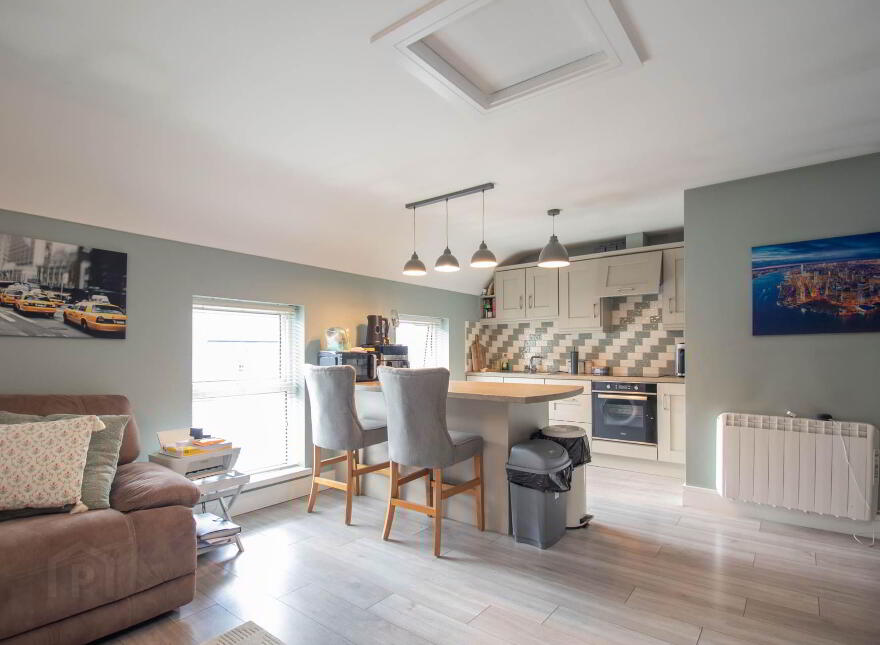 Main Street, Ballinagh, H12P3X7