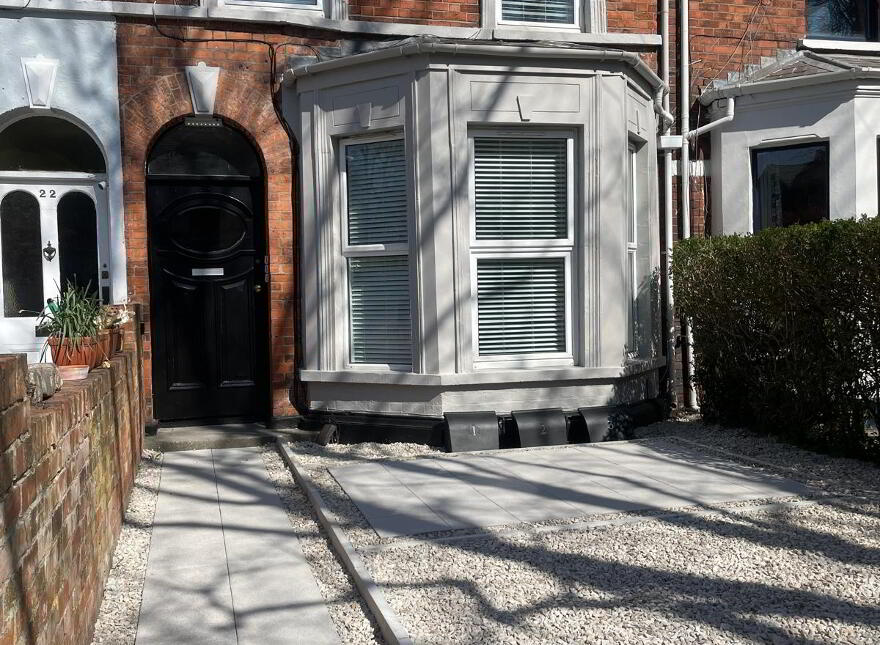 1, 24 South Parade, Belfast, BT7 2GP