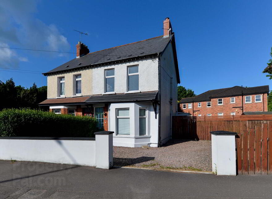 94 Comber Road, Dundonald, Belfast, BT16 2AG photo