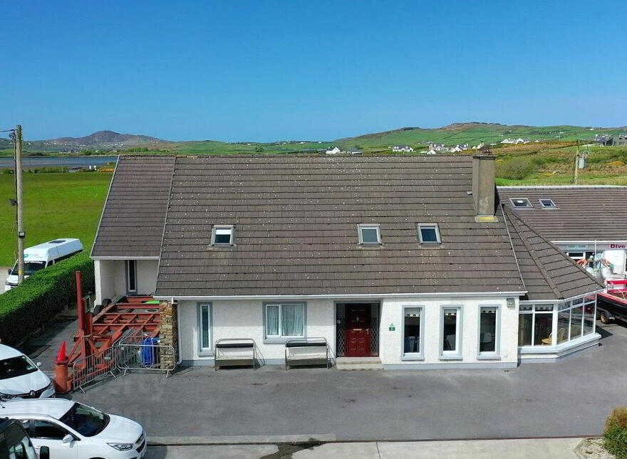 Mevagh House, B&b And Commercial Unit, Milford Road, Carrigart, F92YN59 photo