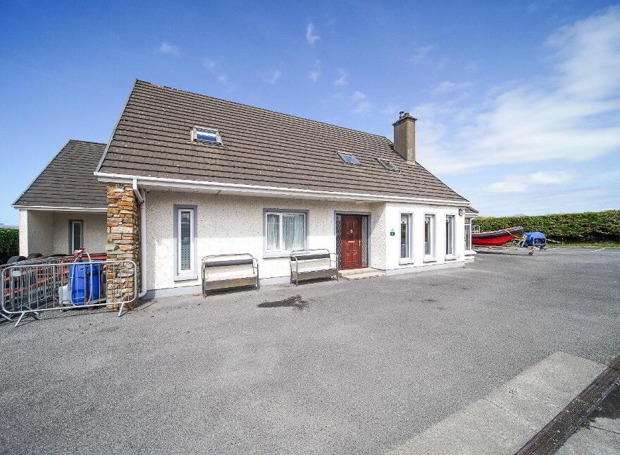 Mevagh House, B&b And Commercial Unit, Milford Road, Carrigart, F92YN59