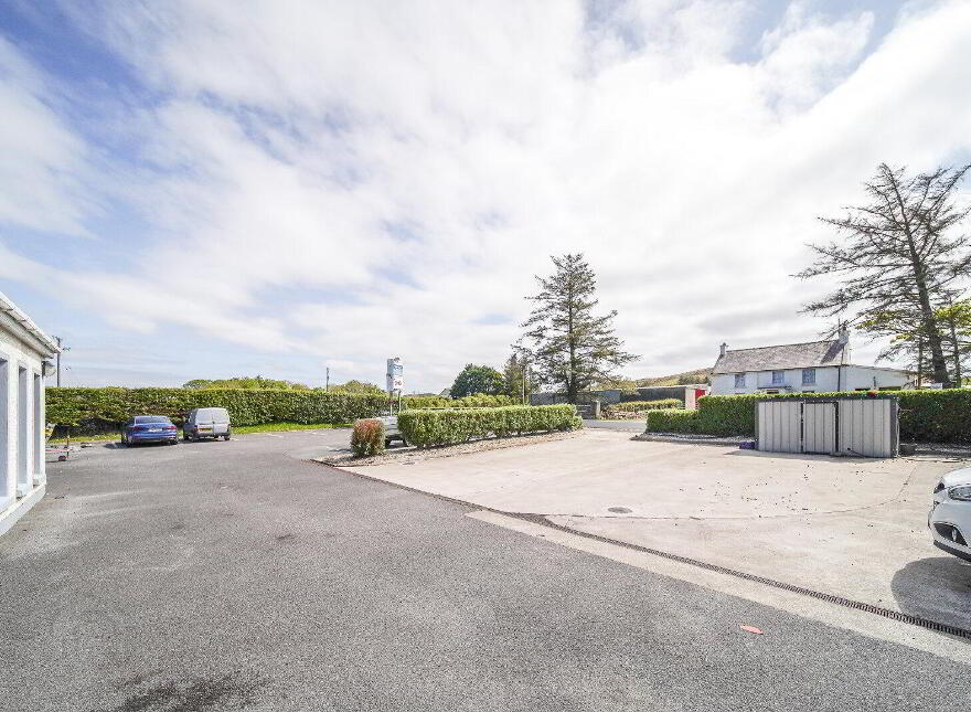 Mevagh House, B&b And Commercial Unit, Milford Road, Carrigart, F92YN59